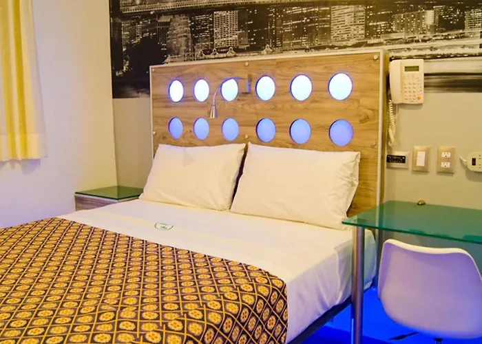 Muy (adults Only) Hotel 3*